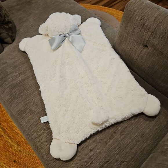 Lamby Cream Color with Mint Green Satin Bow Baby Mat Like New - Picture 4 of 12